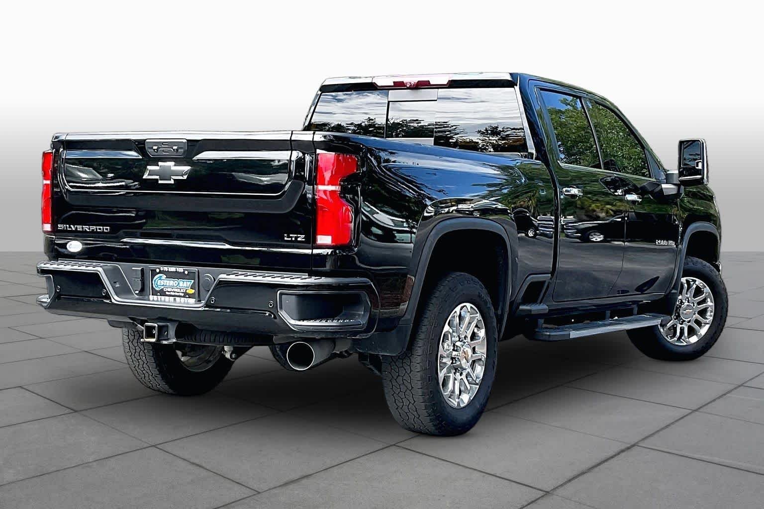 2025 Chevrolet Silverado 2500HD LTZ - Photo 13