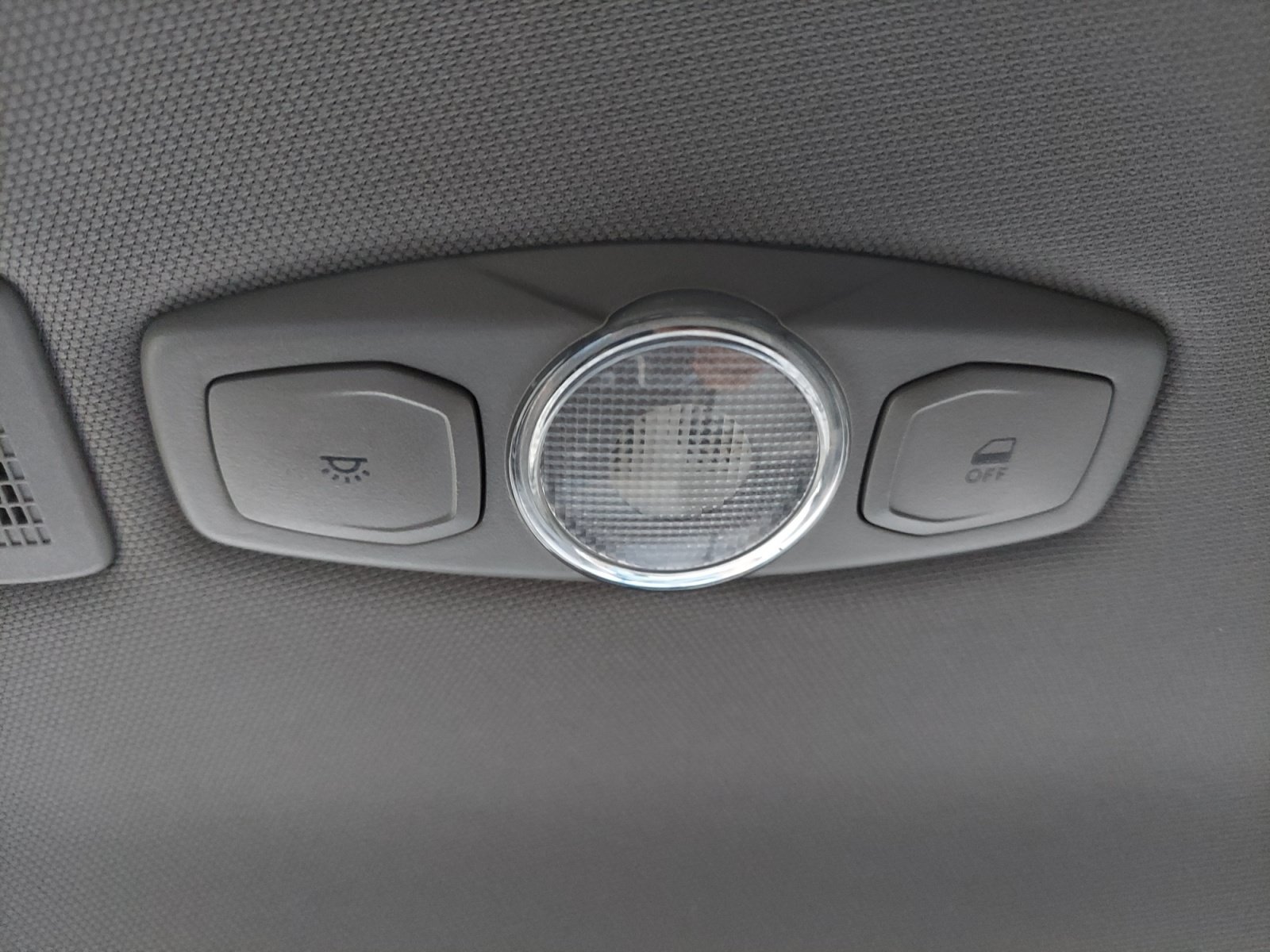 Used 2018 Magnetic Metallic Ford XL image 19