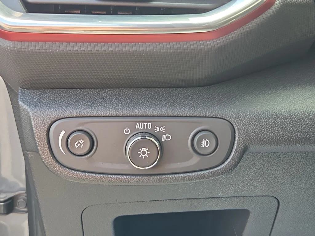 Used 2021 Gray Chevrolet RS image 36
