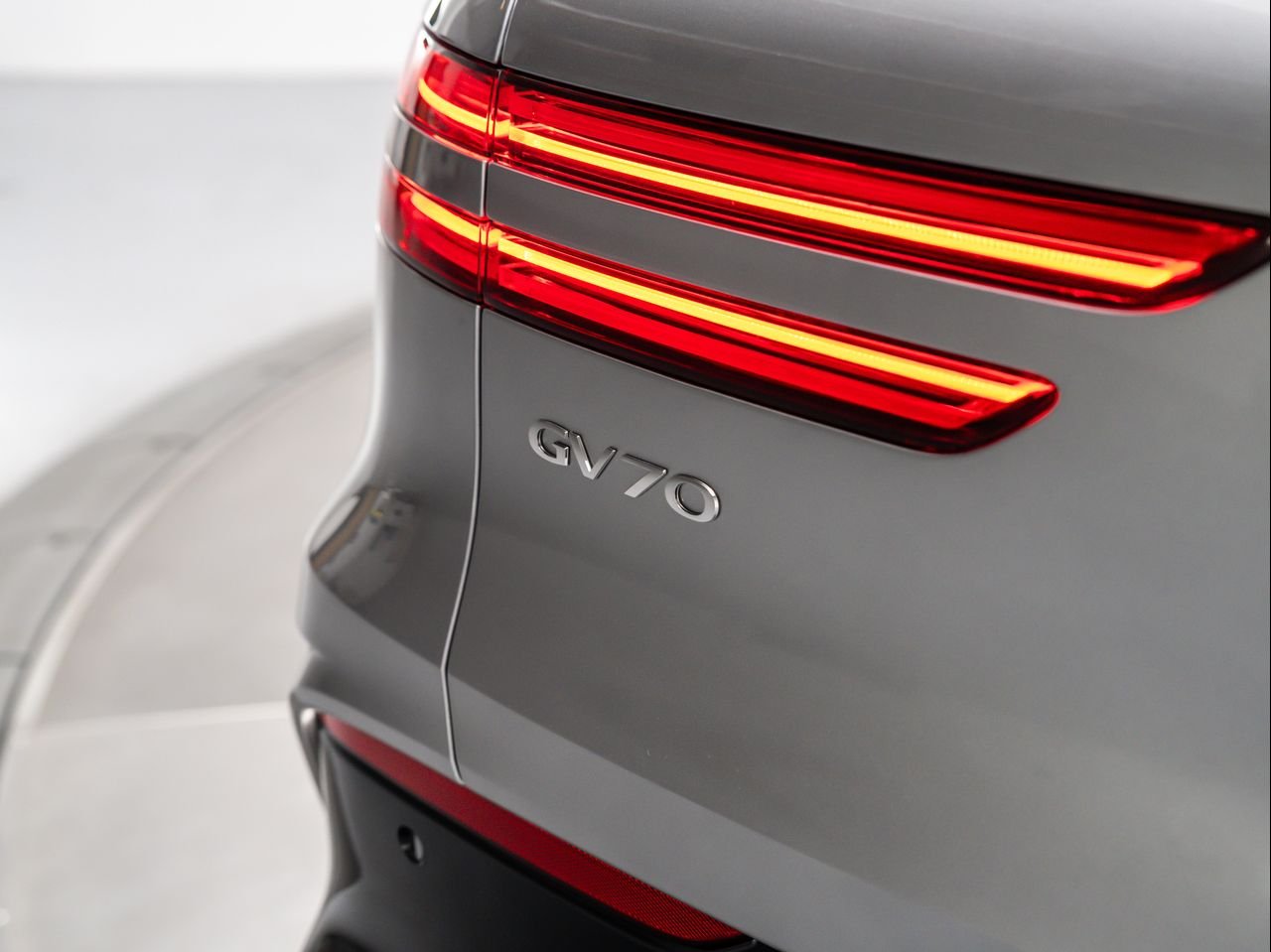 New 2026 Savile Silver Genesis 2.5T SPORT PRESTIGE image 15