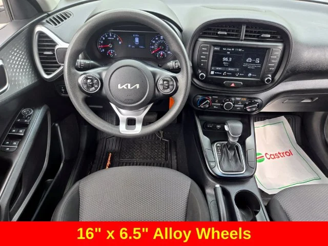 Used 2022 White Kia LX image 14