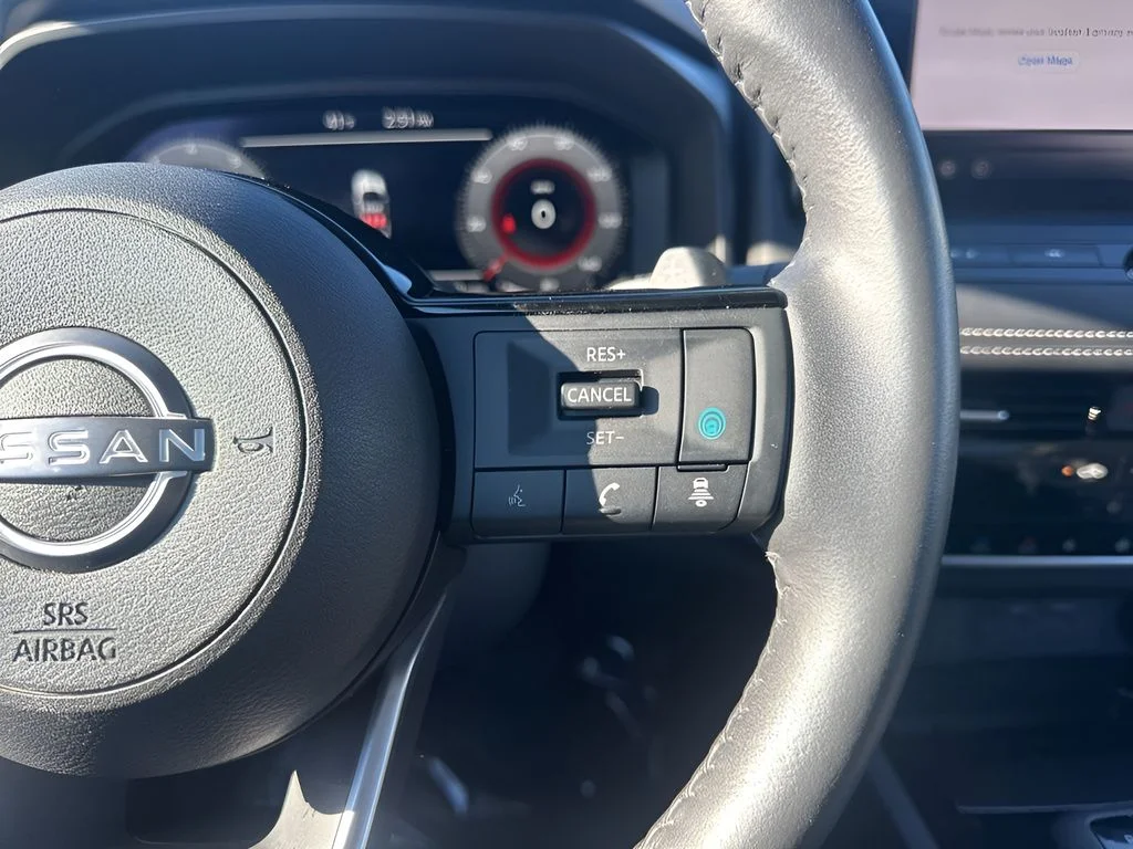 Used 2024 Red Nissan SL image 17