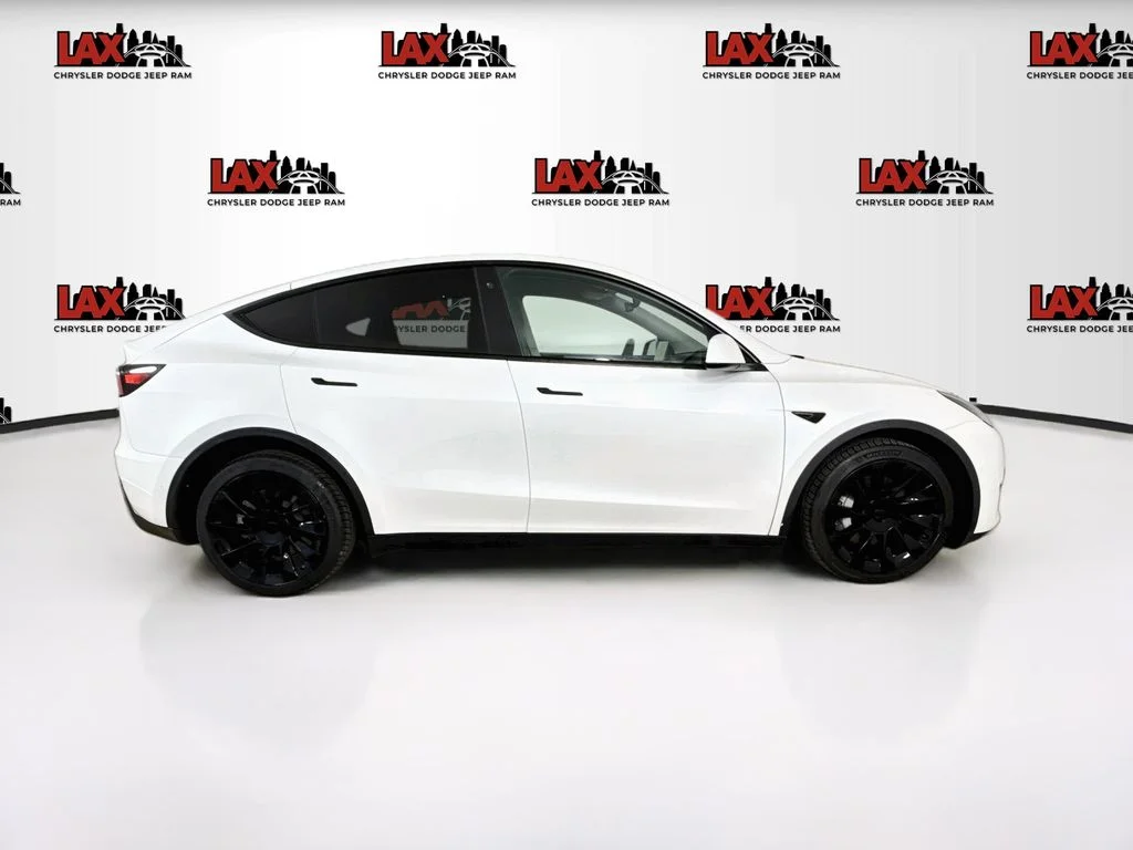 Used 2021 White Tesla Long Range image 8