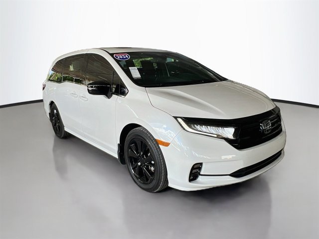 Used 2024  Honda Sport image 2