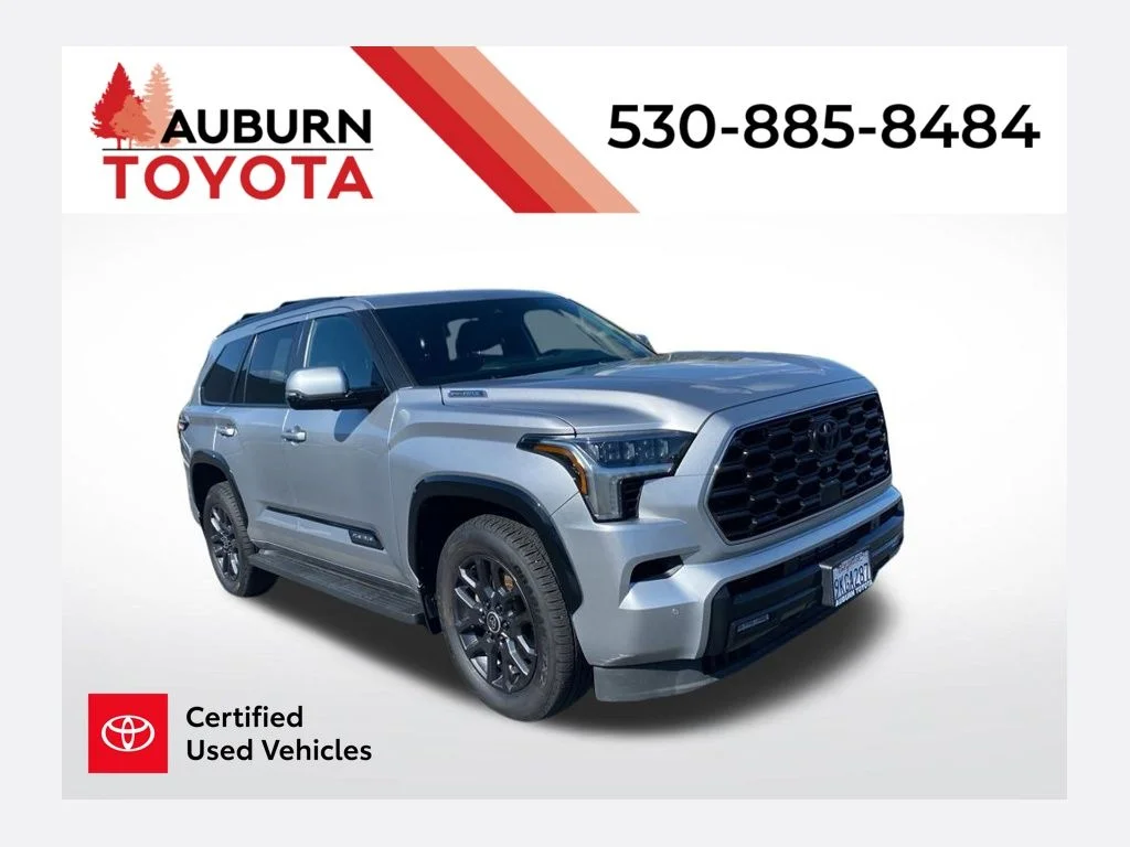 2024 Toyota Sequoia Platinum 4WD i-FORCE MAX Hybrid's photo
