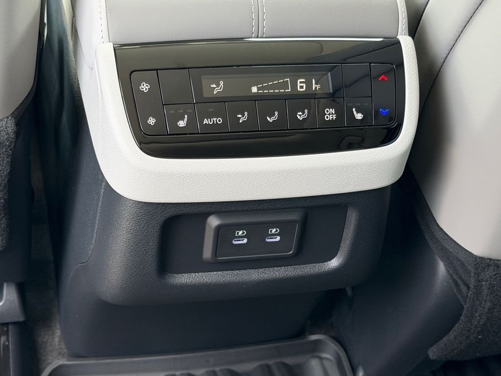 New 2027 MINERAL BLACK INFINITI Luxe AWD image 16