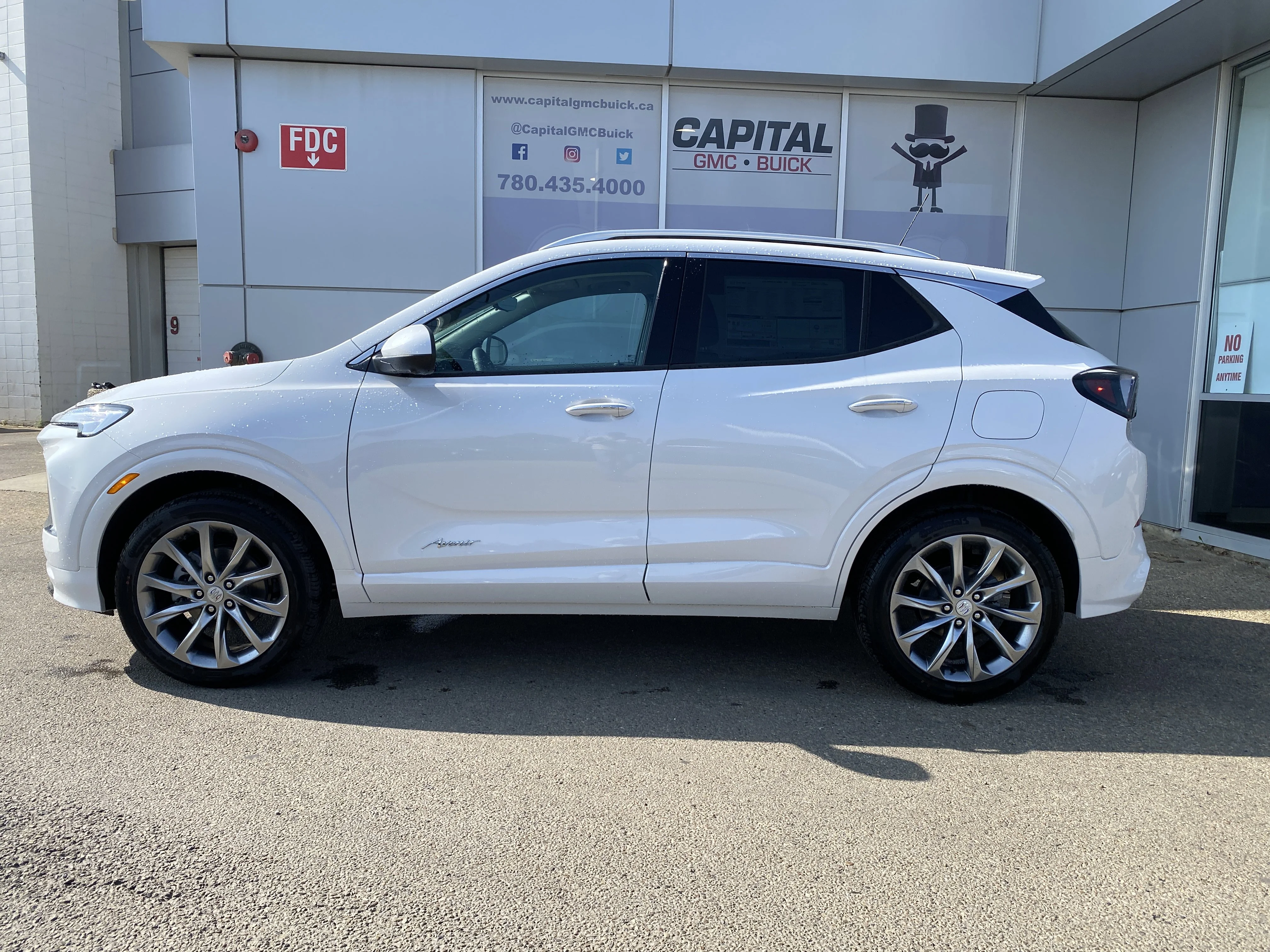 New 2026 WHITE FROST TRICOAT Buick Avenir image 3