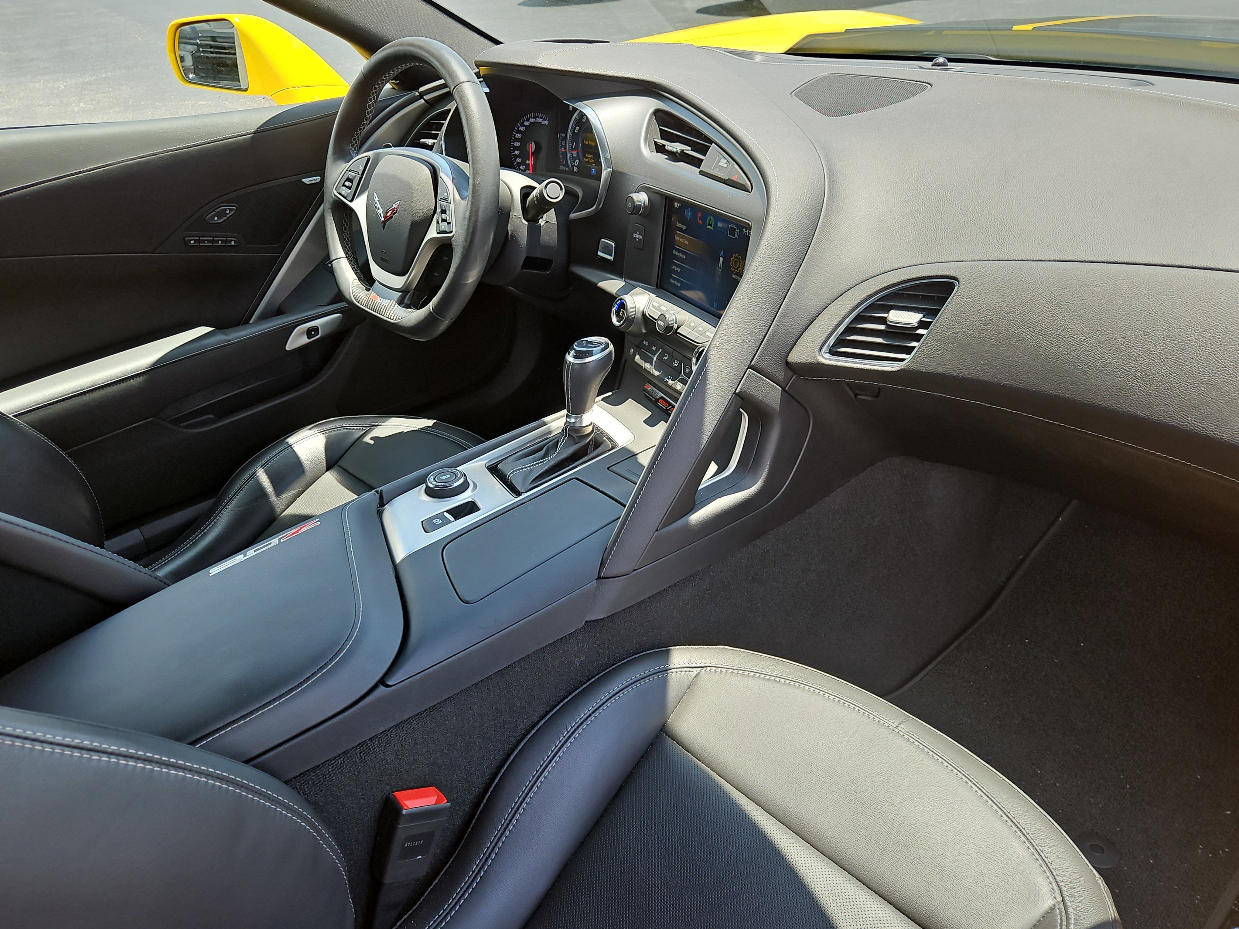 Certified Used 2019 CORVETTE RACING YELLOW TINTCOAT Chevrolet Z06 2LZ image 11