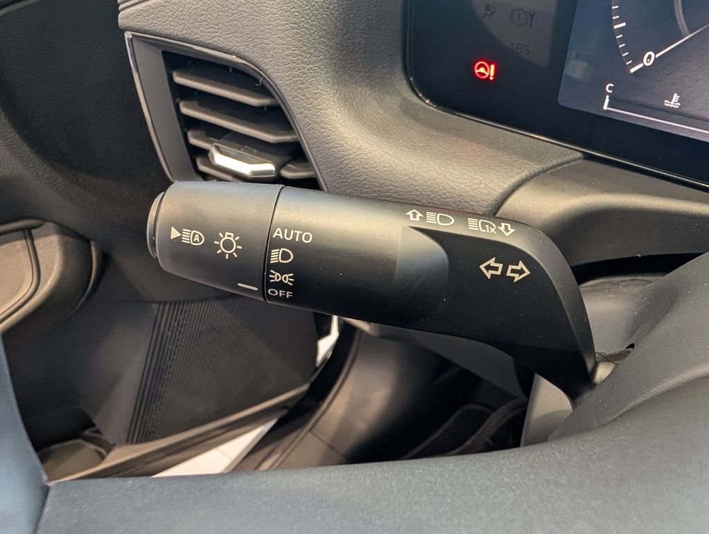 2026 Nissan Sentra SV - Photo 17