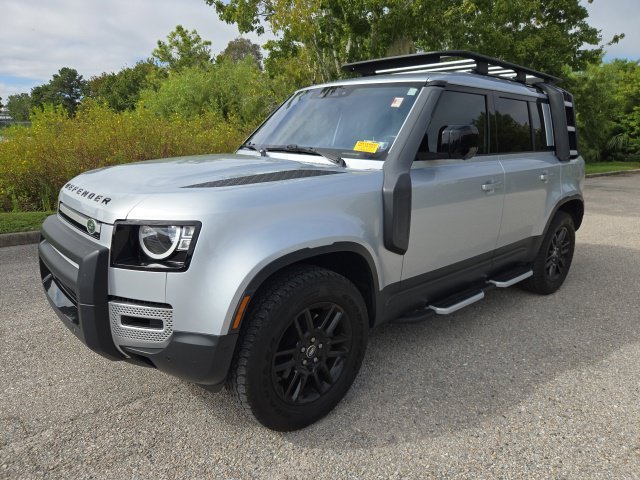 Used 2022 Silver Land Rover S image 1
