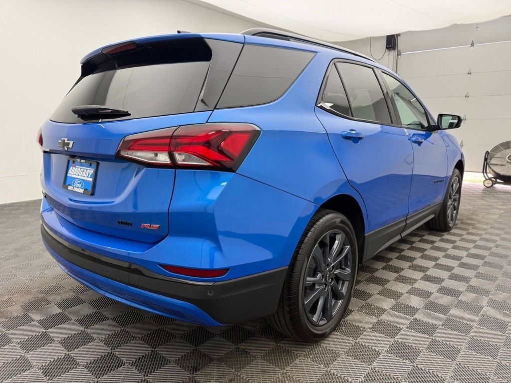 Used 2024 Rip Tide Blue Chevrolet RS image 9