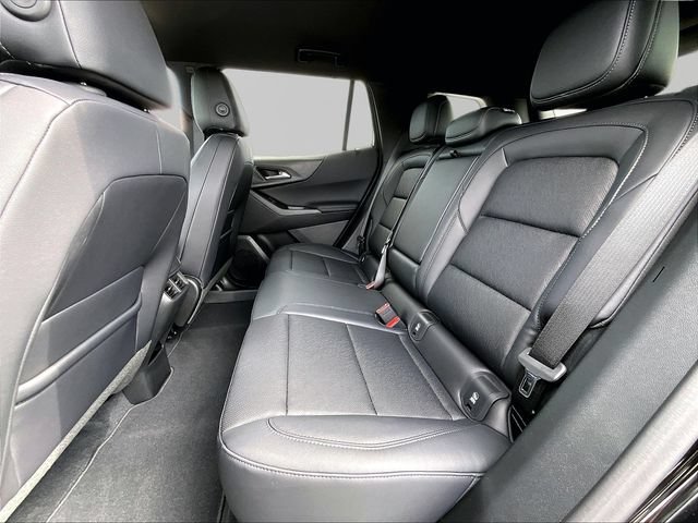 2027 Chevrolet Equinox LT - Photo 14