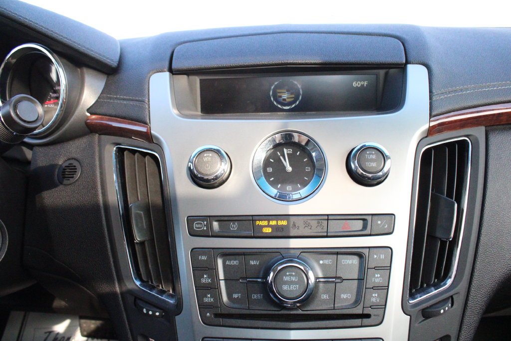 Used 2009 Thunder Gray ChromaFlair Cadillac Base image 15