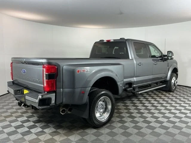 Certified Used 2025 Gray Ford Lariat image 4