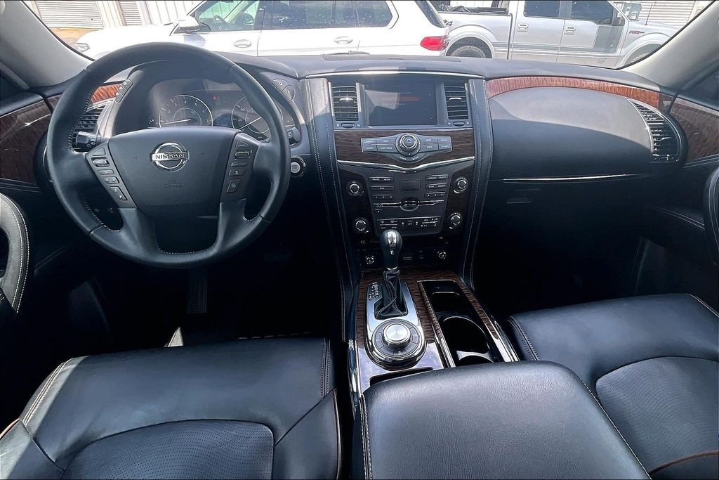 Used 2019 White Nissan Platinum image 6