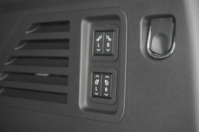 2026 Buick Enclave Preferred - Photo 9