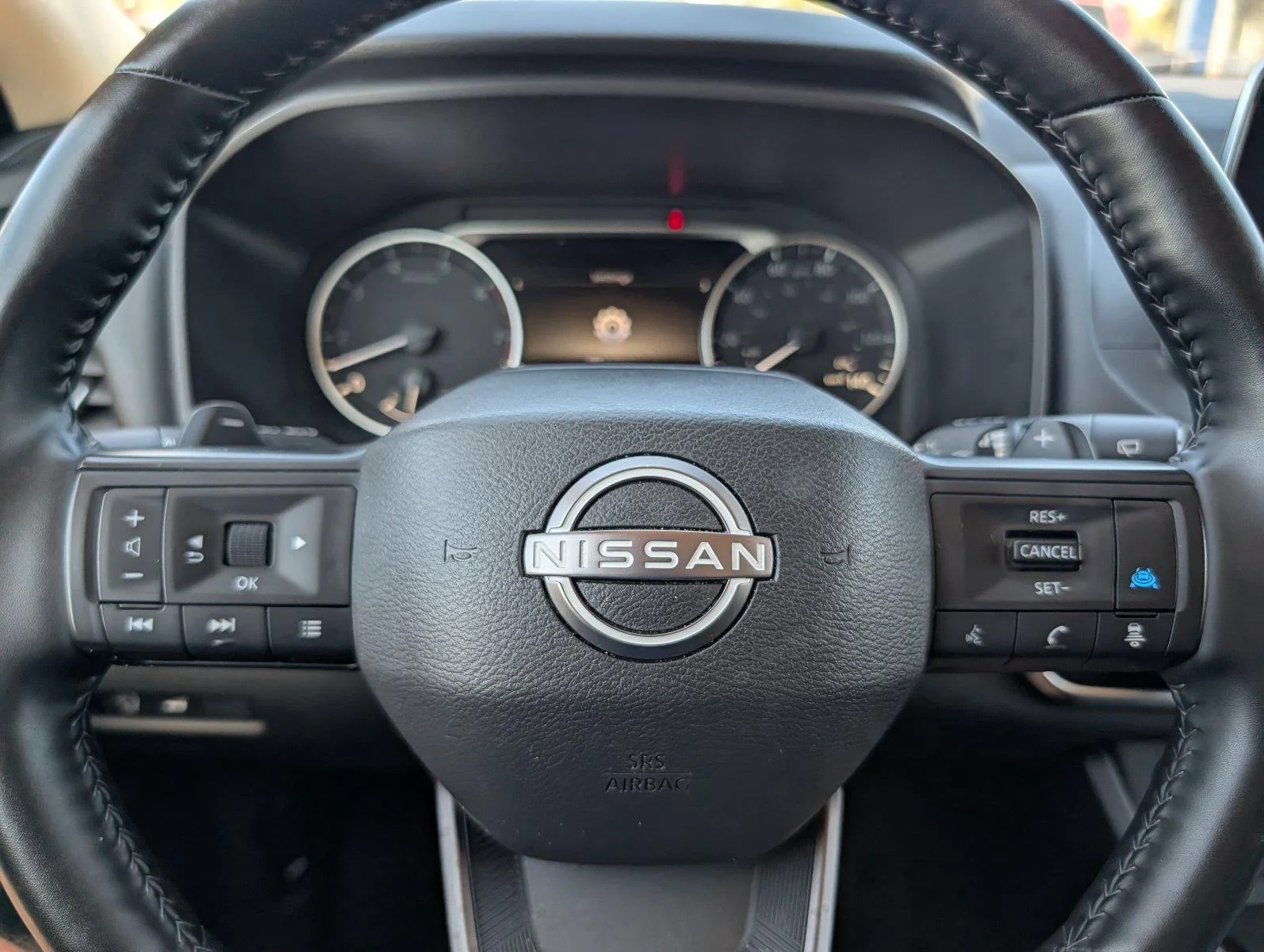 Used 2025 Brilliant Silver Metallic Nissan SV image 22