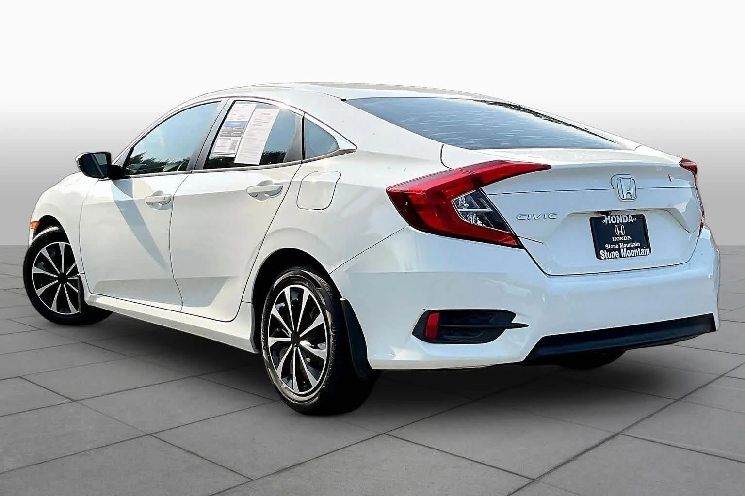 Used 2017 Taffeta White Honda LX image 12