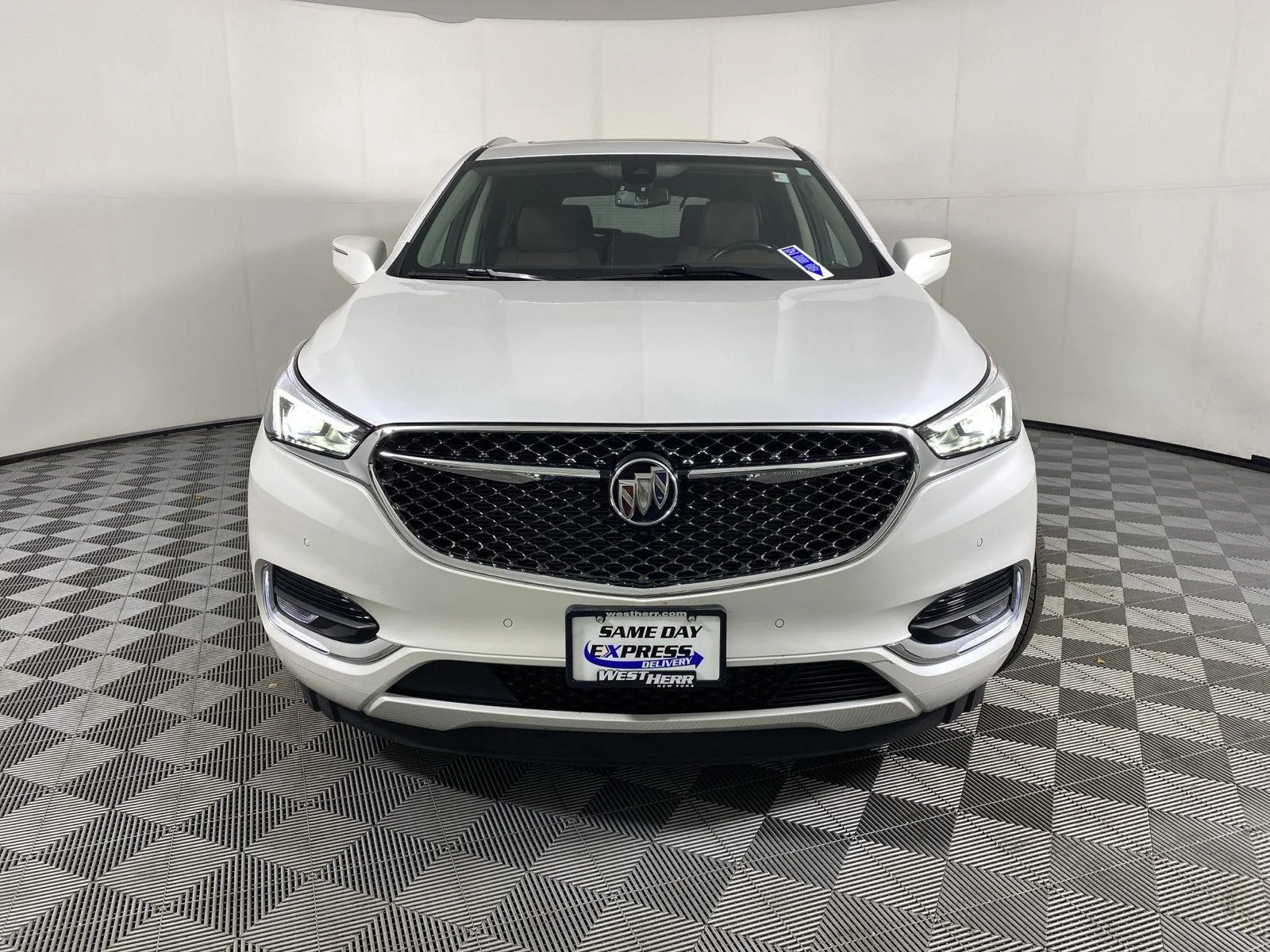 Used 2020 White Frost Tricoat Buick Avenir image 2