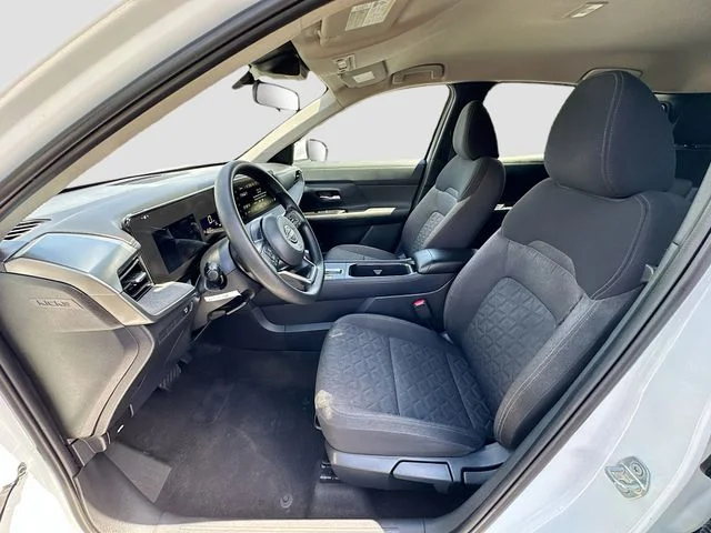 Used 2025 White Nissan SV image 19