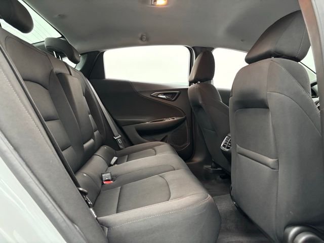Used 2024 Summit White Chevrolet LT image 33