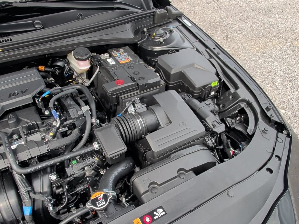 New 2026 Abyss Black Hyundai SE image 17