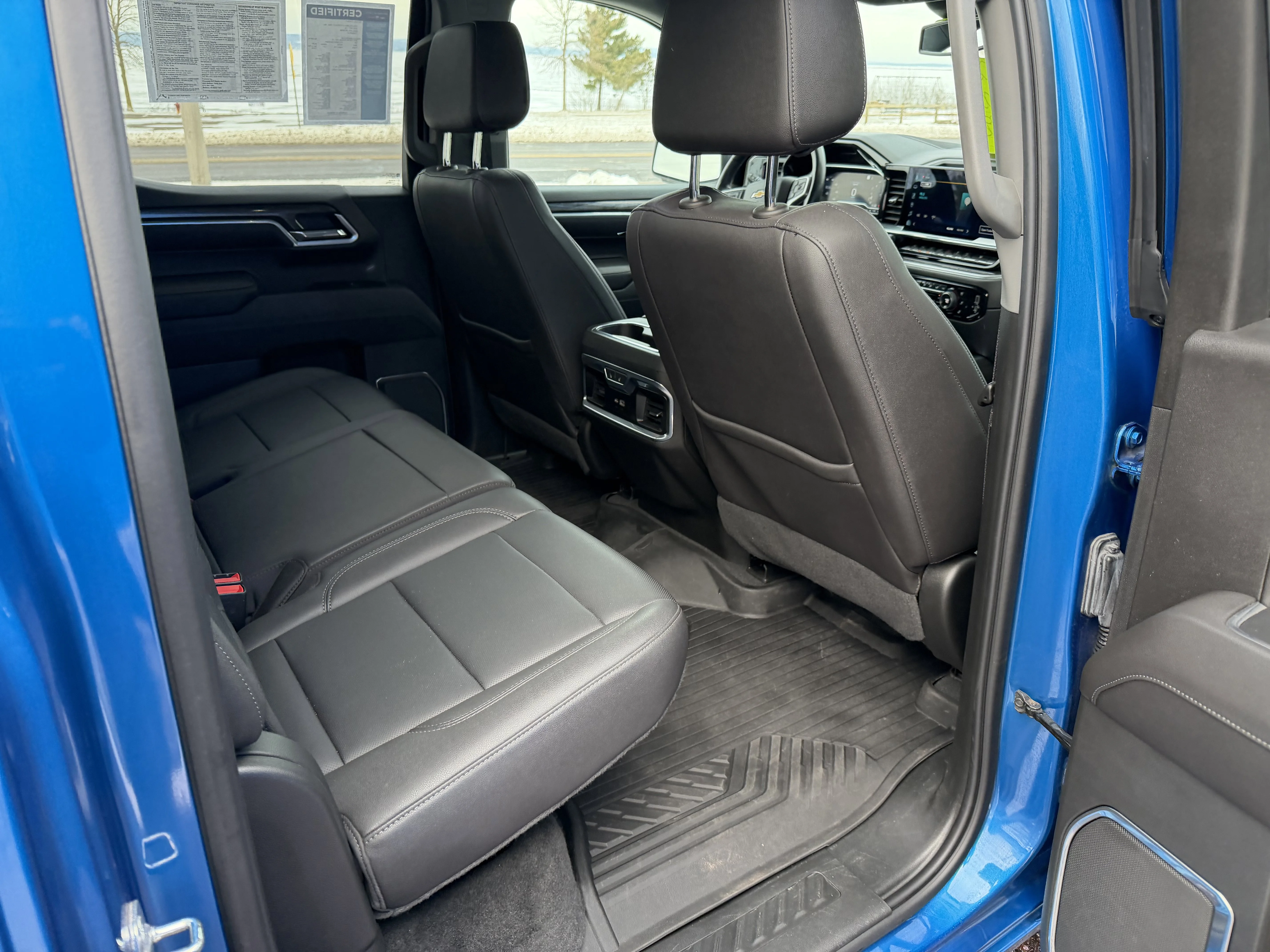 2022 Chevrolet Silverado 1500 LTZ - Photo 9