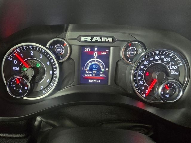 Used 2022 Crystal Metallic Ram Big Horn/Lone Star image 25