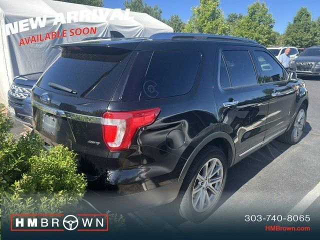 Used 2017 Shadow Black Ford Limited image 4