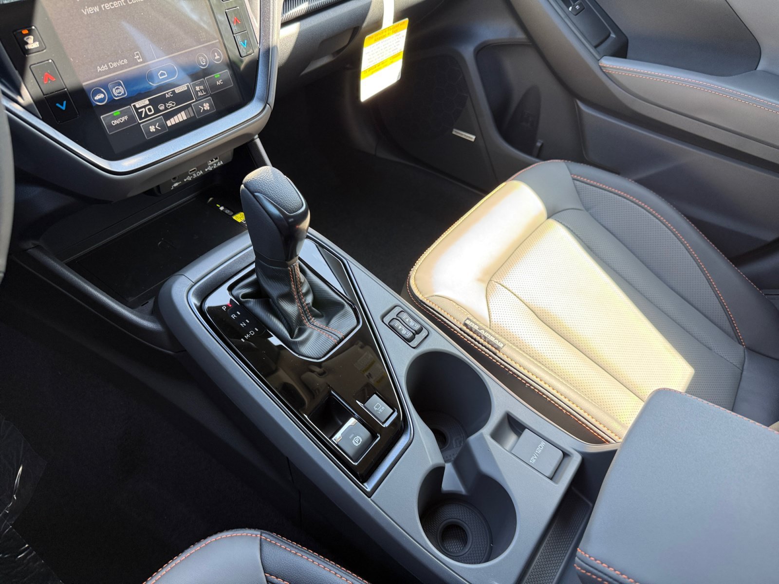 New 2026 CITRON YELLOW PEARL Subaru Limited Hybrid image 13