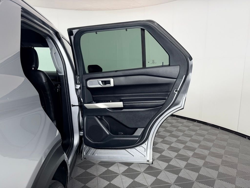 Certified Used 2022 Silver Ford Limited image 30