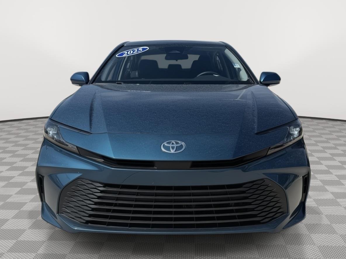 Used 2025 Ocean Gem Toyota LE image 2