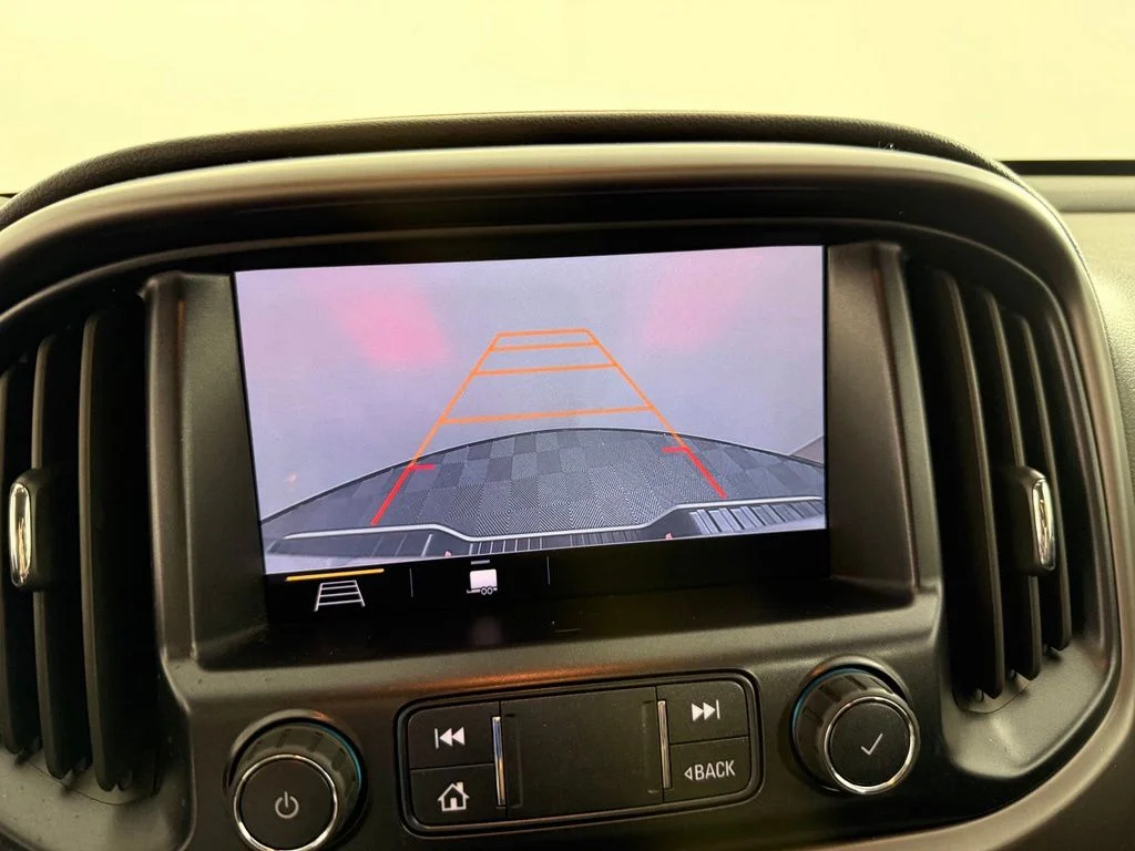 Used 2020 White GMC All Terrain image 30
