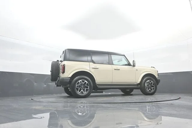 Certified Used 2025 Desert Sand Ford Outer Banks image 39