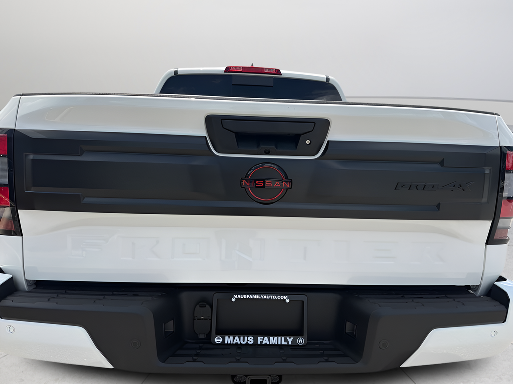 New 2026 White Nissan PRO-4X image 47