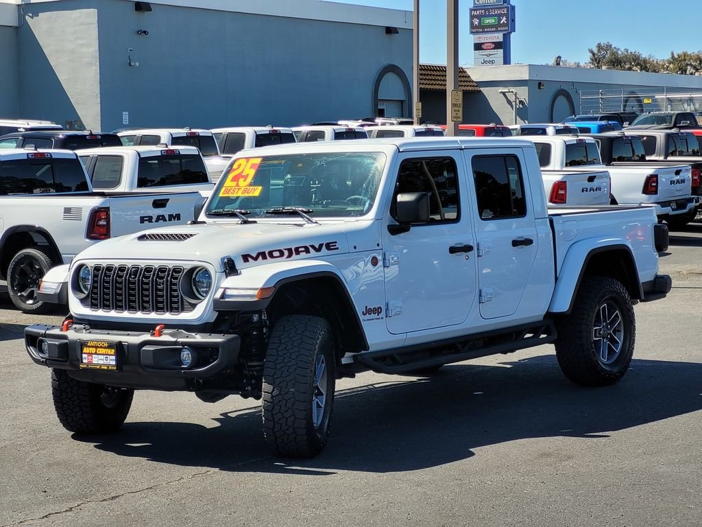 Used 2025 White Jeep Mojave image 8