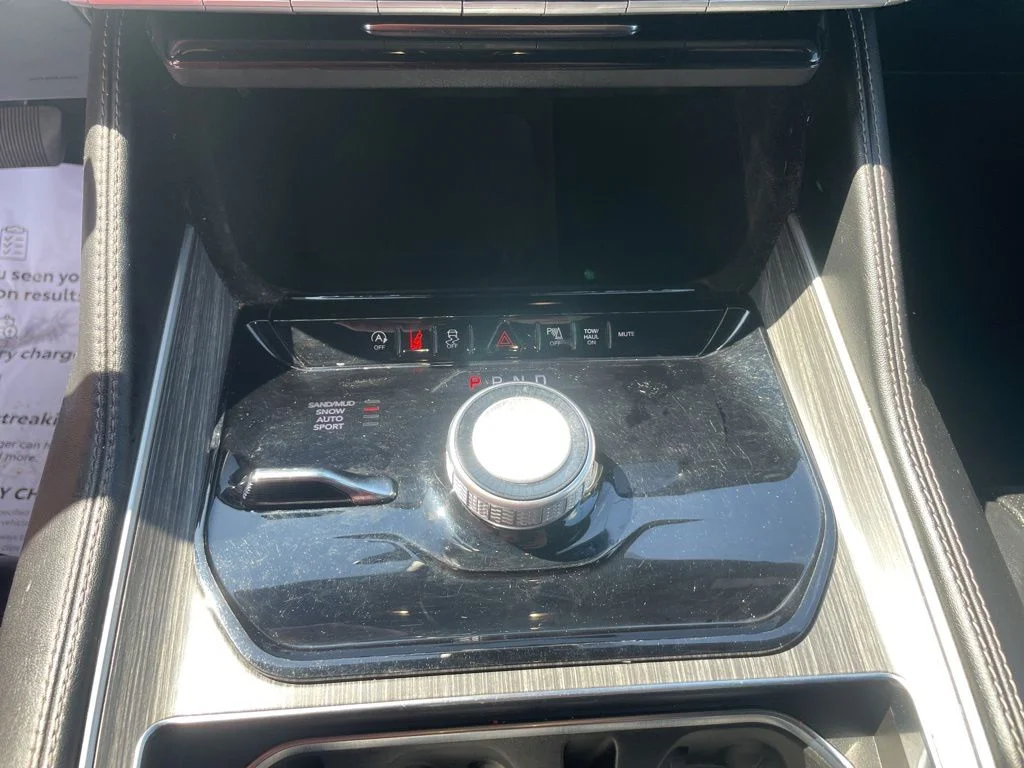 2024 Jeep Wagoneer Series II - Photo 21