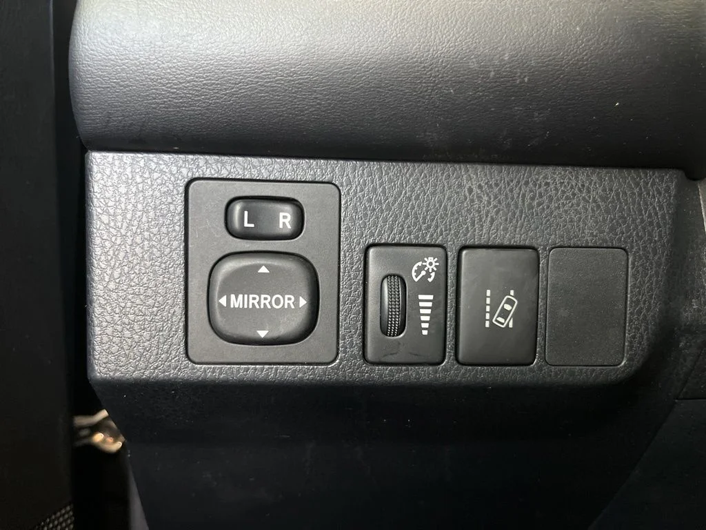 Used 2018 Black Toyota SE image 14