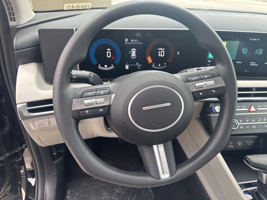 New 2026 Black Hyundai SE AWD image 10