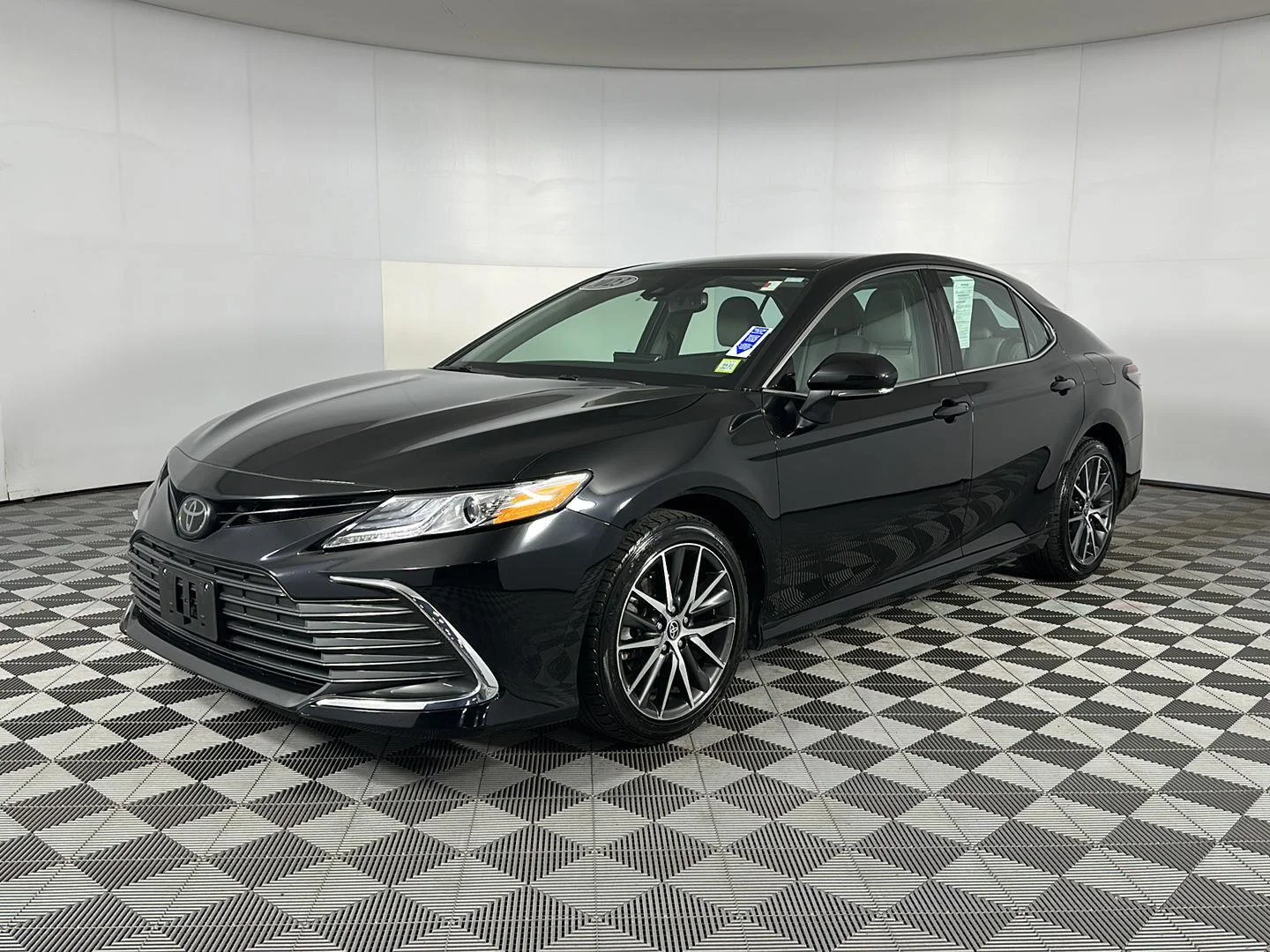 Used 2023 Midnight Black Metallic Toyota XLE image 3