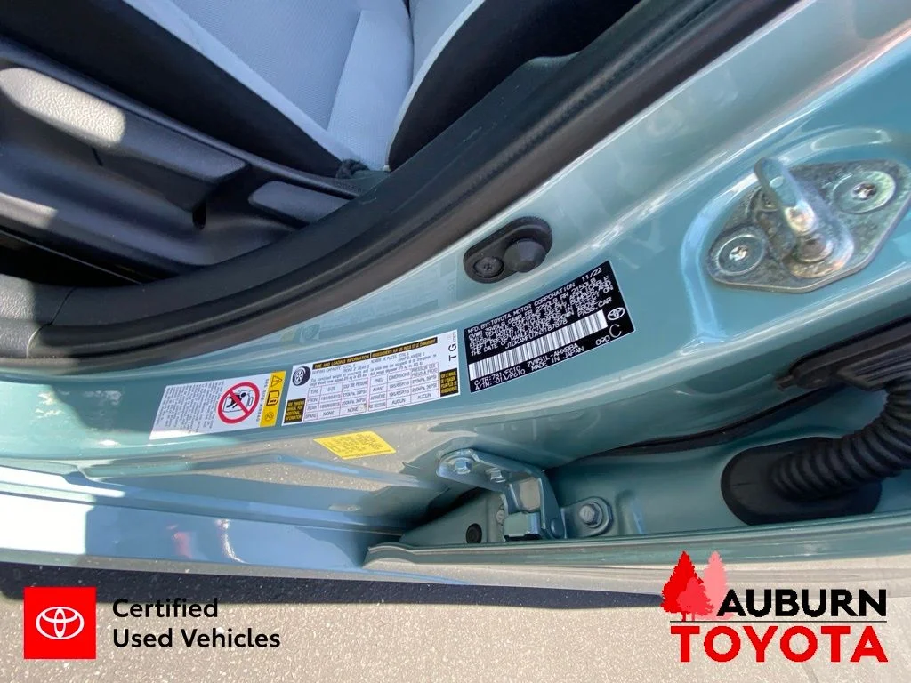 Certified Used 2022 Sea Glass Pearl Toyota L image 31