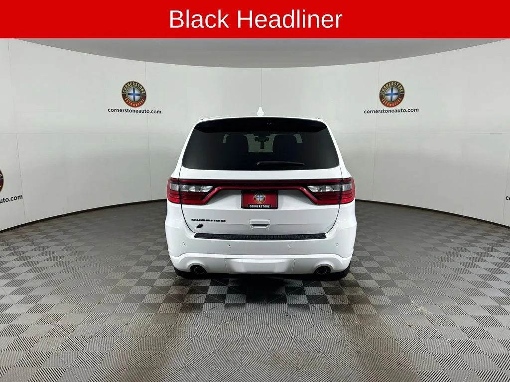 Used 2022 White Dodge SXT image 21