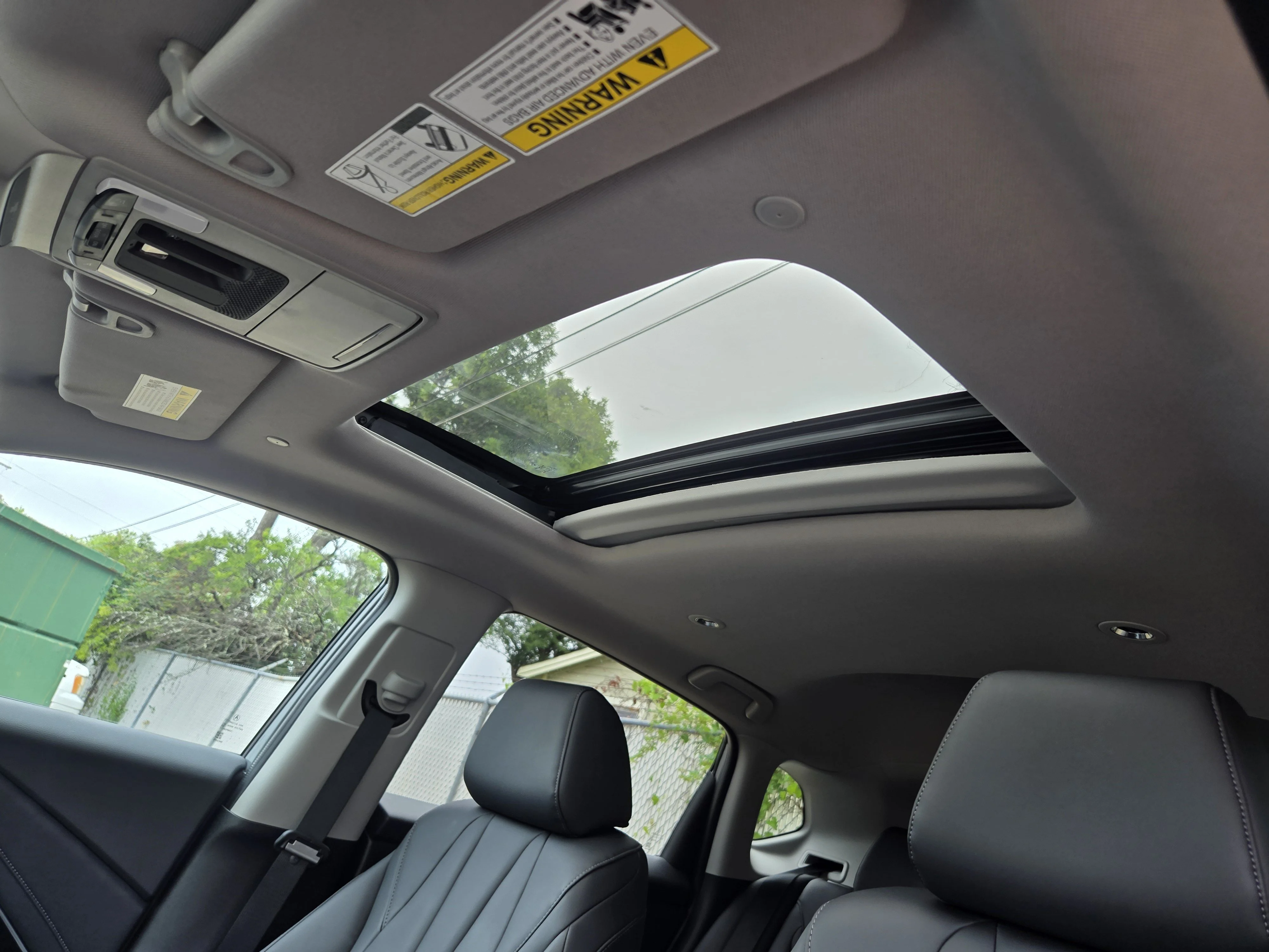 Used 2025 Urban Gray Pearl Acura FWD image 30