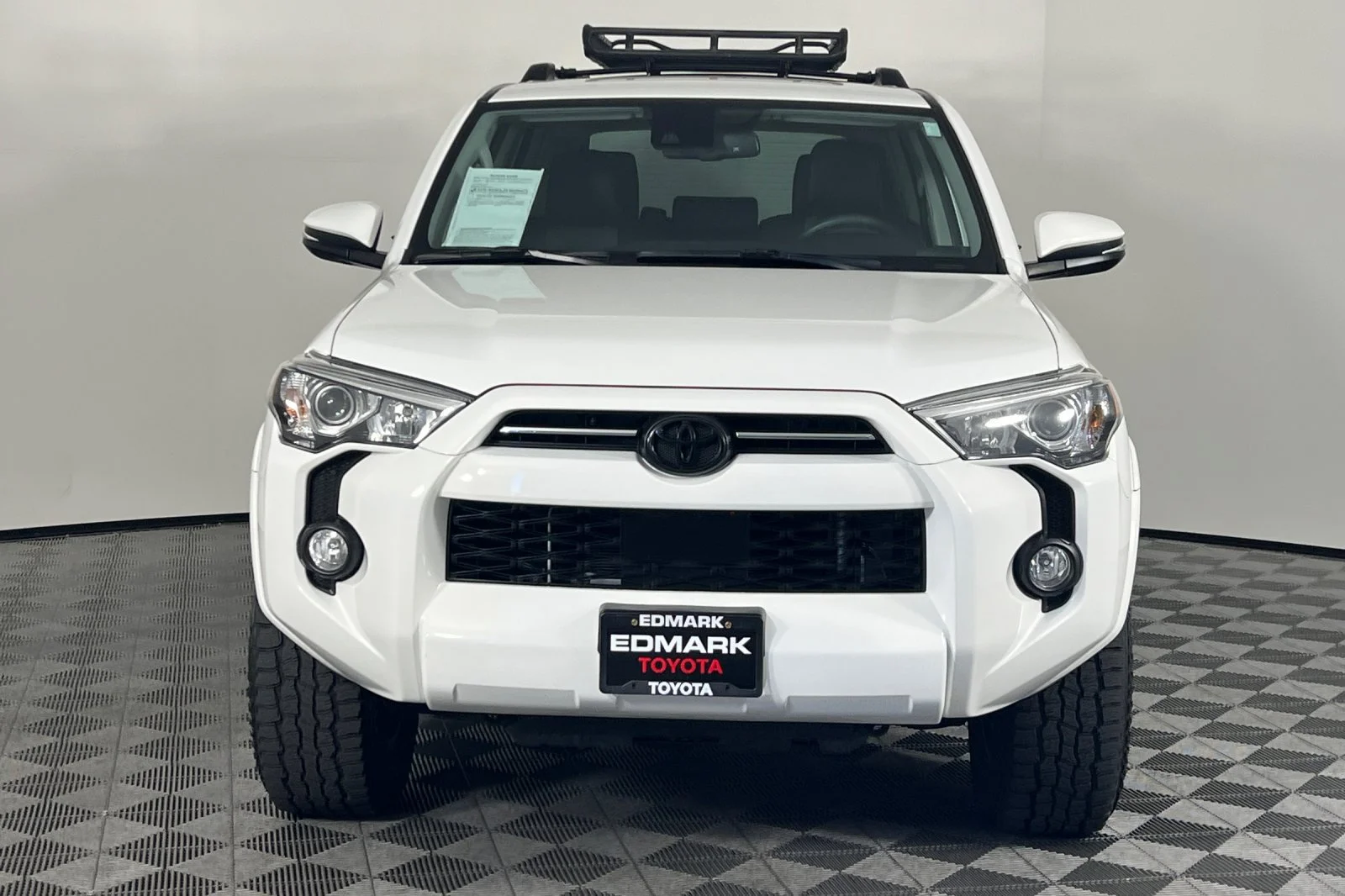 Used 2020 Super White Toyota SR5 Premium image 8