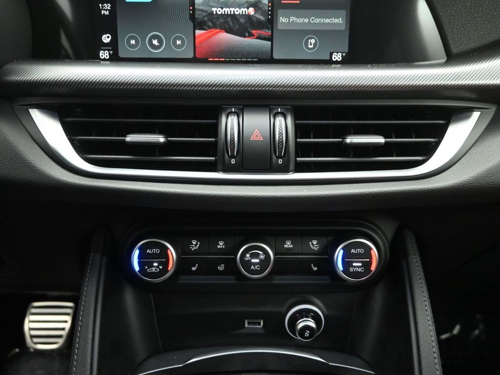 2025 ALFA ROMEO STELVIO - Image 13