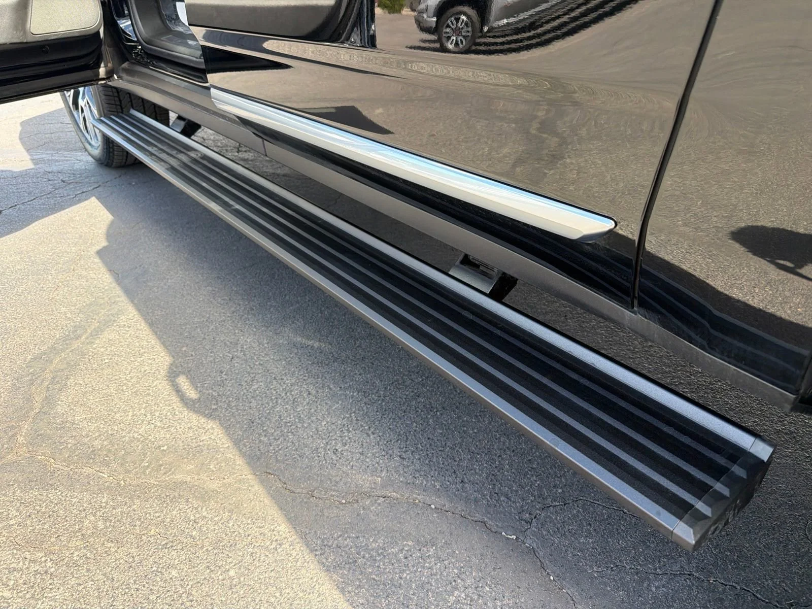 2026 GMC Yukon XL Denali - Photo 15