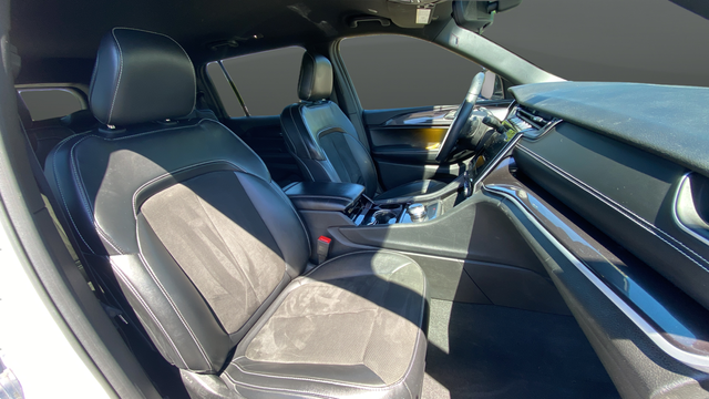 Used 2021 Bright White Clearcoat Jeep Altitude image 22