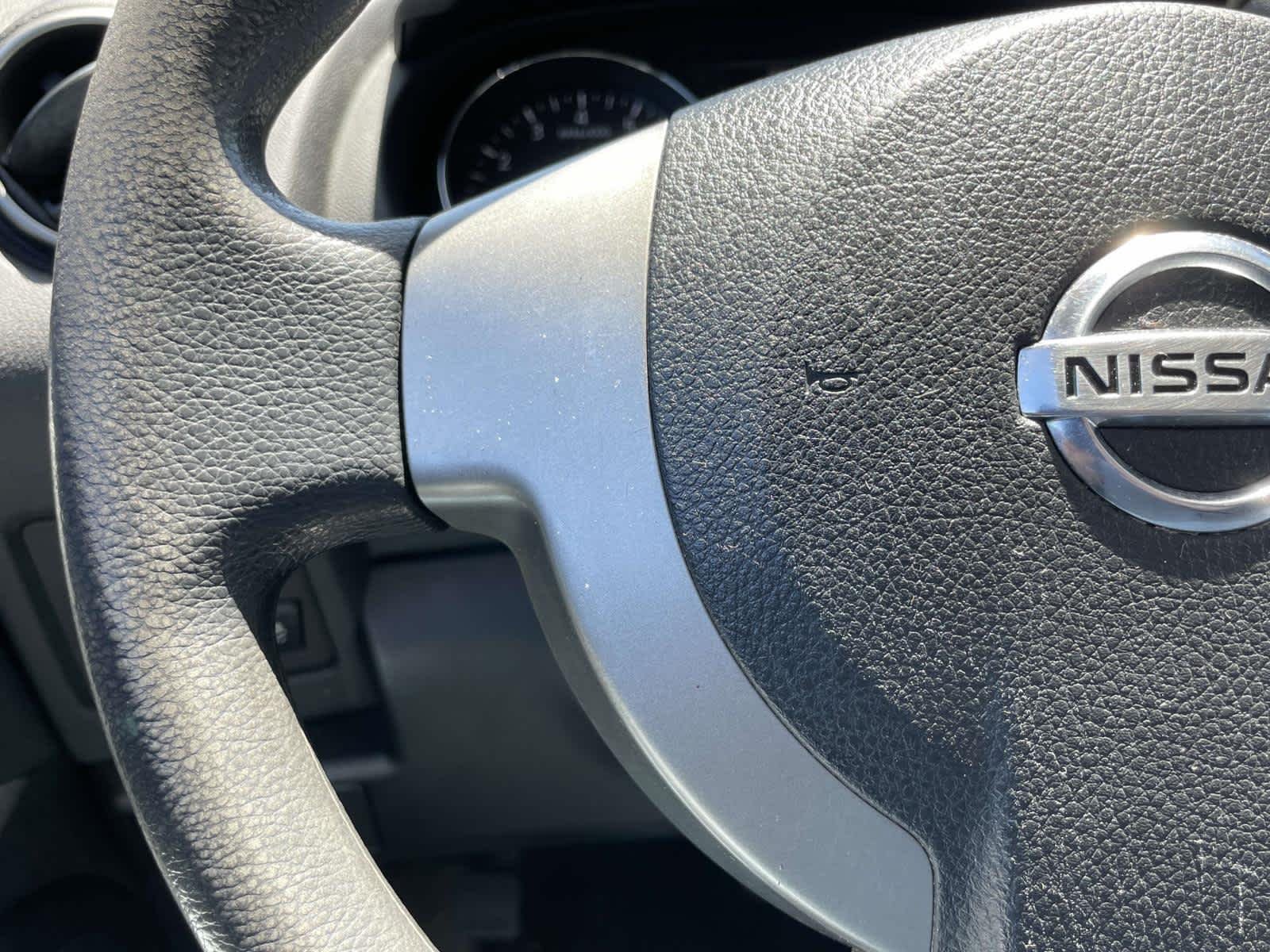 Used 2014 Platinum Graphite Nissan S image 26