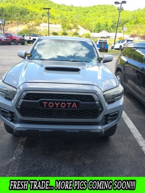 2017 Toyota Tacoma TRD Pro Double Cab 4x4 V6 Auto SB's photo