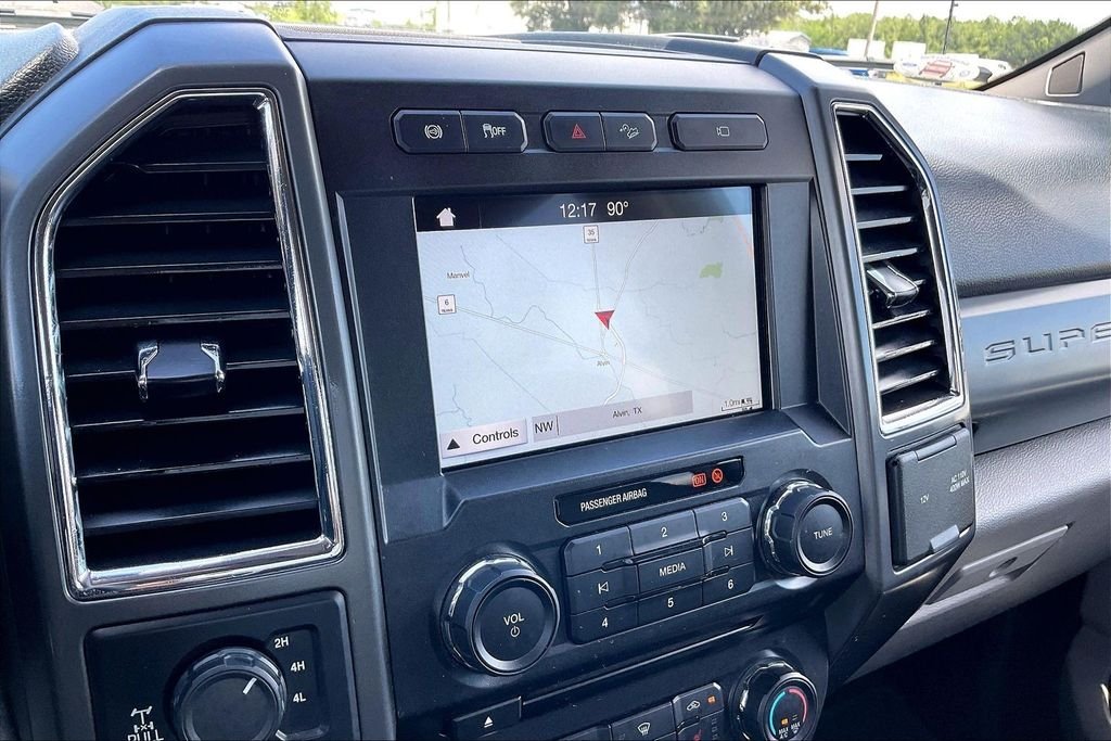 Used 2017 Magnetic Metallic Ford XLT image 24